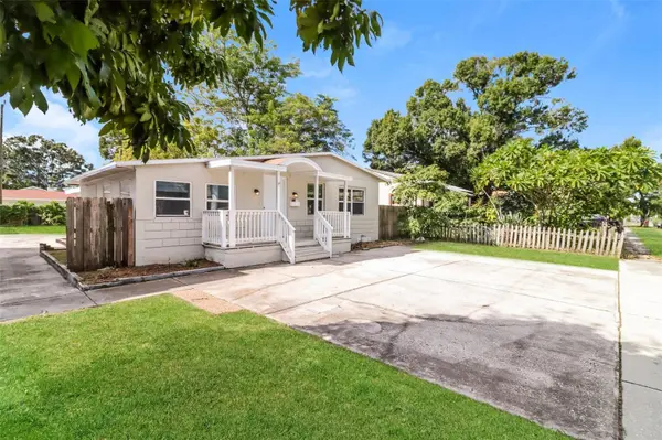 2626 15TH AVE N, St Petersburg, FL 33713