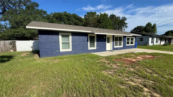 545 OAK DR, Tavares, FL 32778