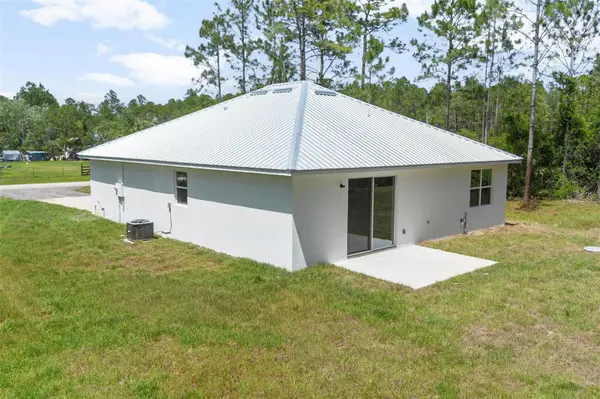 5542 BUCKEYE LN, Bunnell, FL 32110