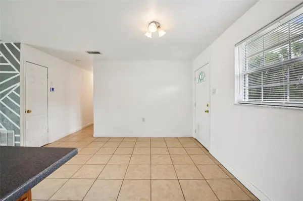 911 SHADY PARK TER, Daytona Beach, FL 32117