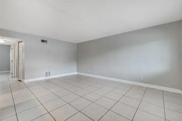 900 S PENINSULA DR #207, Daytona Beach, FL 32118
