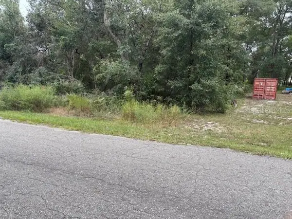 Ocklawaha, FL 32179