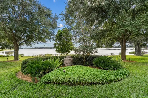 414 MEANDERING WAY, Polk City, FL 33868
