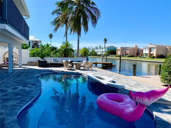 328 6TH AVE, Indian Rocks Beach, FL 33785