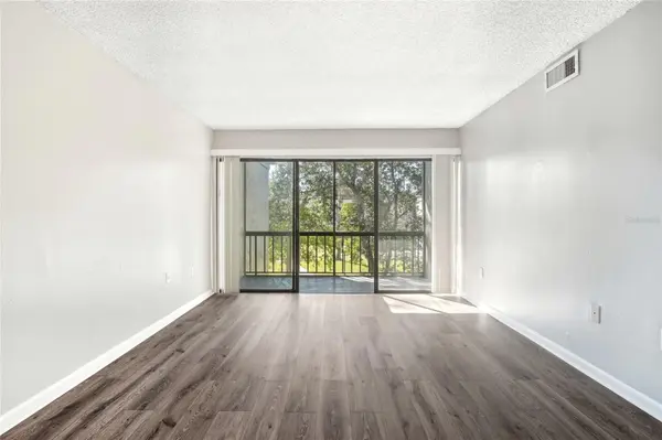 3236 S SEMORAN BLVD #22, Orlando, FL 32822