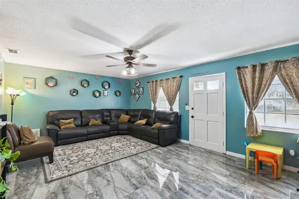 25309 CARNOUSTIE DR, Sorrento, FL 32776