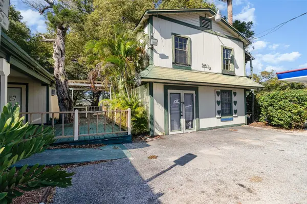 2516 SANFORD AVE, Sanford, FL 32773