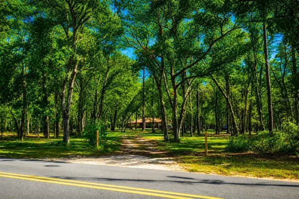 37600 ROLLING ACRES RD, Lady Lake, FL 32159