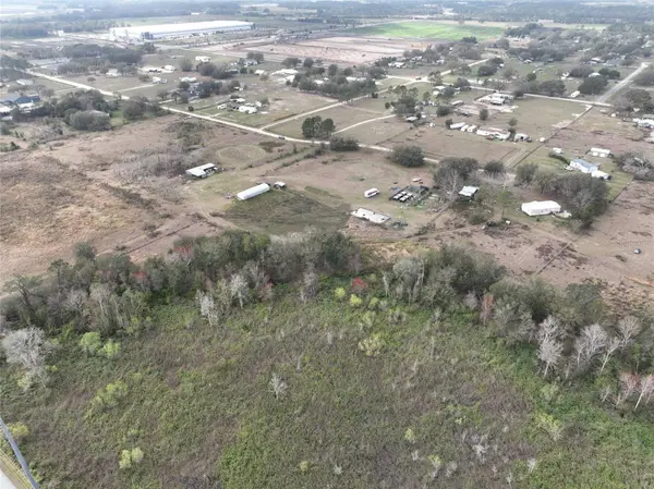 307 & 317 SKYBLUE LN, Auburndale, FL 33823