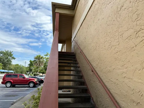 602 KENWICK CIR #202, Casselberry, FL 32707