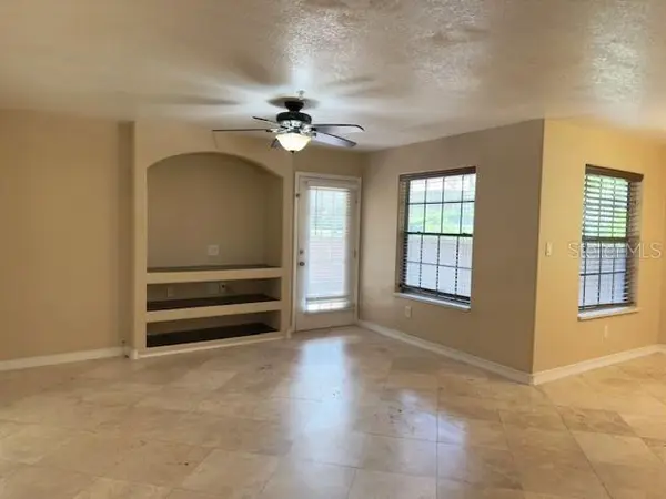200 AFTON SQ #11-102, Altamonte Springs, FL 32714