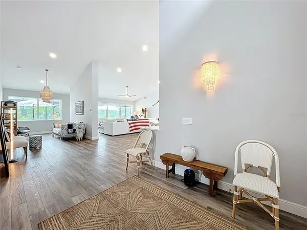 10224 BAY LAKE RD, Groveland, FL 34736
