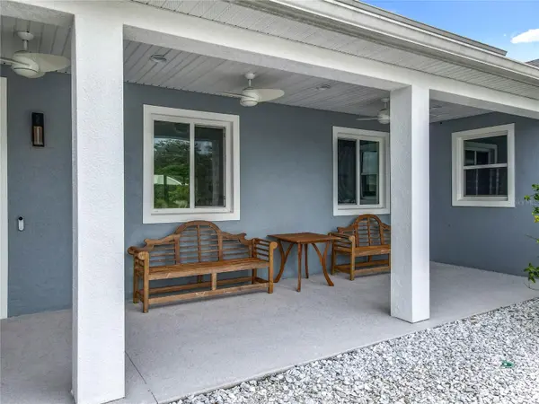 10224 BAY LAKE RD, Groveland, FL 34736