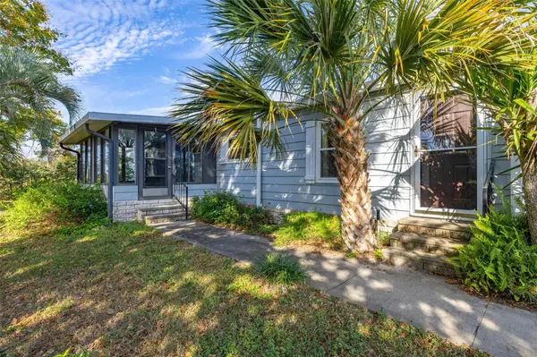 2118 CANOPY CIR, Zellwood, FL 32798