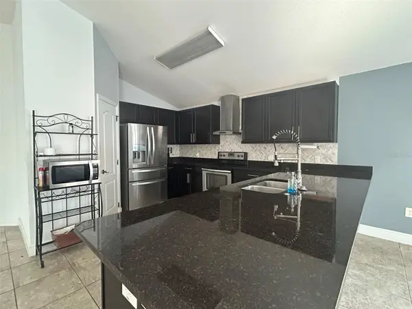 305 CHELMSFORD CT, Kissimmee, FL 34758