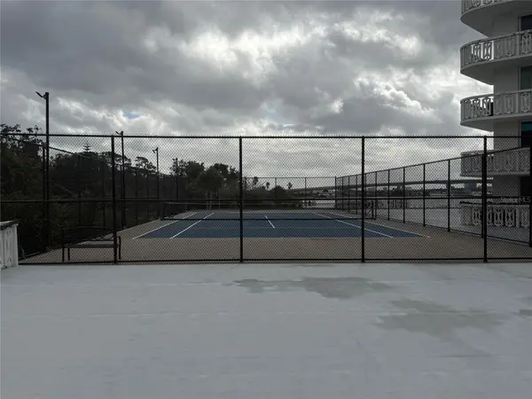 925 N HALIFAX AVE #102, Daytona Beach, FL 32118