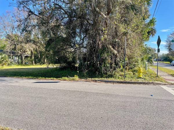 E 20TH ST, Sanford, FL 32771