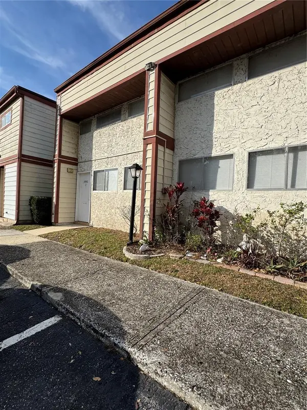 3990 CRAYRICH CIR #GE, Orlando, FL 32839