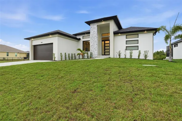 9402 ARRID CIR, Port Charlotte, FL 33981