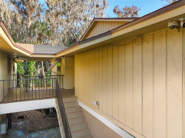 130 JASMINE WOODS CT #10D, Deltona, FL 32725 photo 3