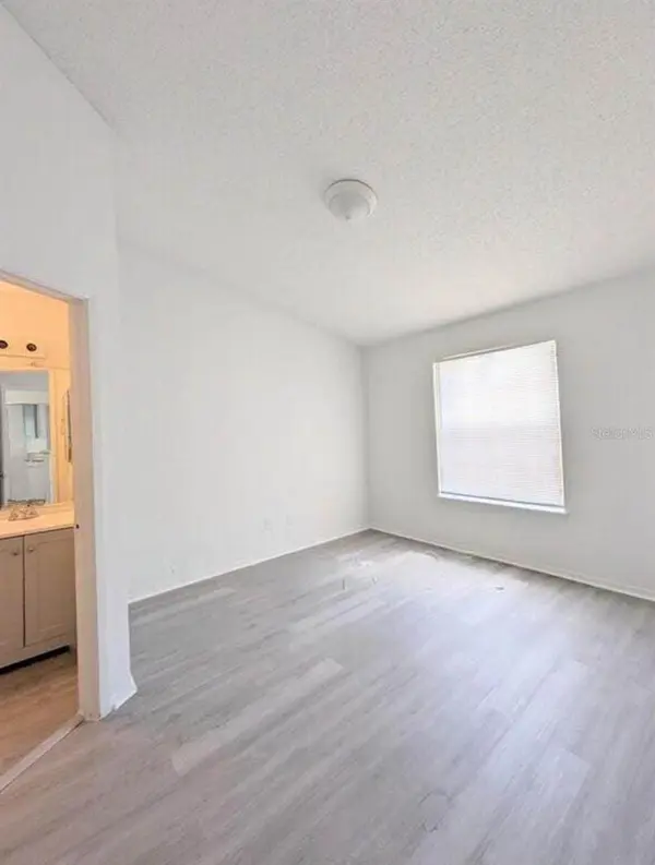 1956 LAKE ATRIUMS CIR #144, Orlando, FL 32839