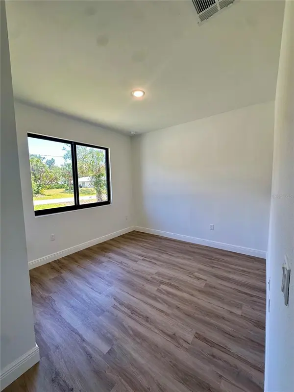 1897 YALTA TER, North Port, FL 34286