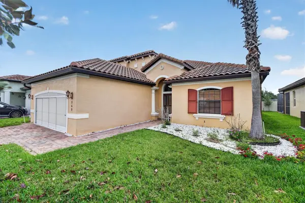 369 VILLA SORRENTO CIR, Haines City, FL 33844
