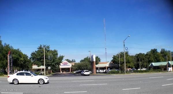 1927 SW COLLEGE RD #A, Ocala, FL 34471