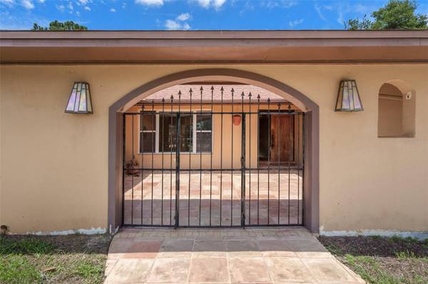 25 N COUNTRY CLUB DR, Crystal River, FL 34429