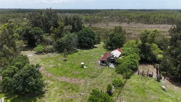 21081 GRANVILLE RD, North Fort Myers, FL 33917