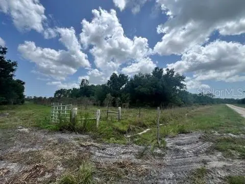 21041 GRANVILLE RD, North Fort Myers, FL 33917