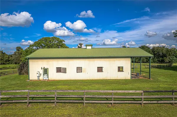 12615 NW GAINESVILLE RD, Reddick, FL 32686