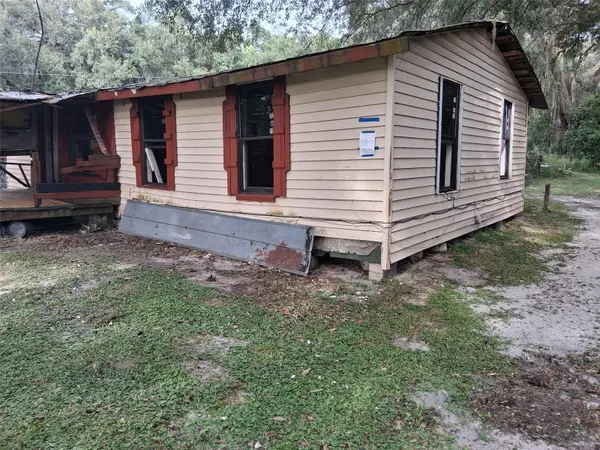 18255 NW 60TH AVE, Reddick, FL 32686