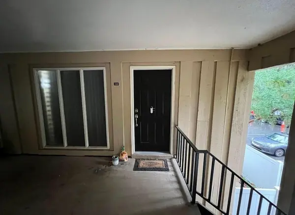 507 NW 39TH RD #220, Gainesville, FL 32607