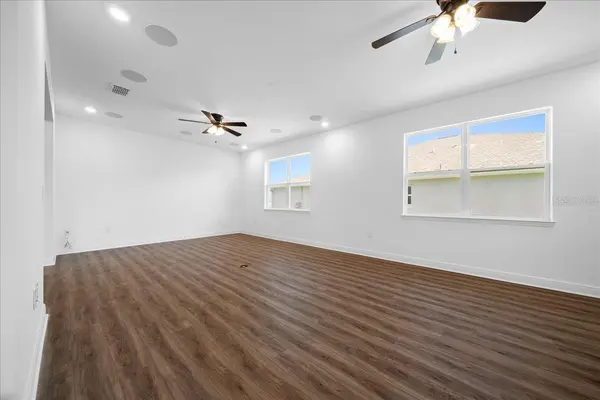 8233 SW 93RD TER, Ocala, FL 34481