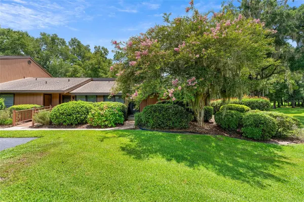 19660 SW 83RD PLACE RD #C13, Dunnellon, FL 34432