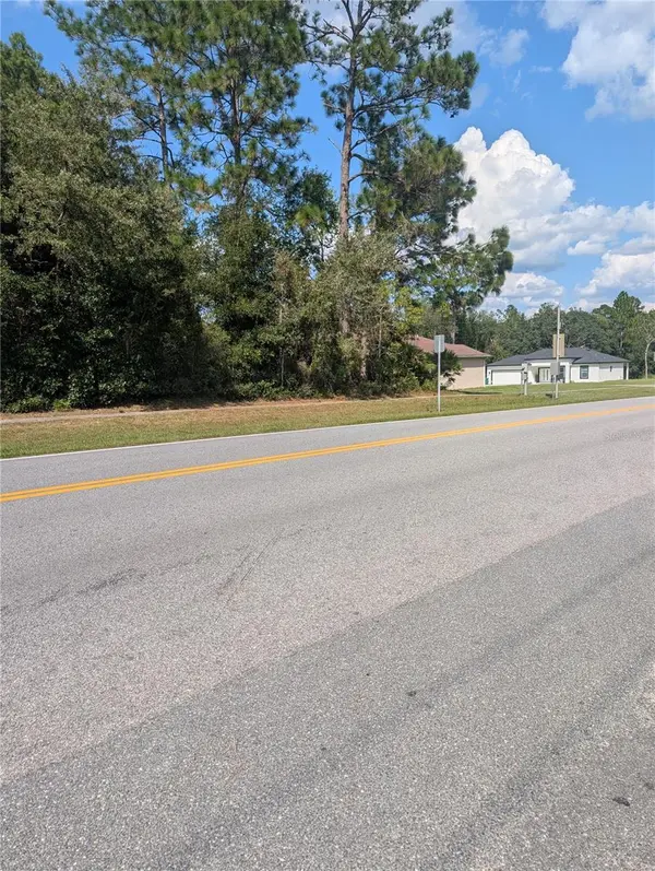 3515 W CENTURY BLVD, Citrus Springs, FL 34433