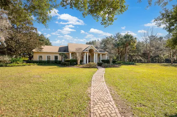 11715 NW 90TH AVE, Reddick, FL 32686