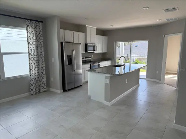 1200 PORT BLUE WAY, Lady Lake, FL 32159
