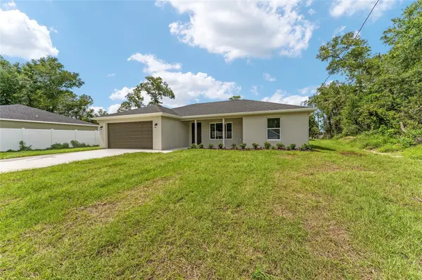 13027 NE 5TH PL, Silver Springs, FL 34488