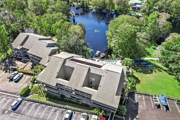 20820 RIVER DR #B37, Dunnellon, FL 34431