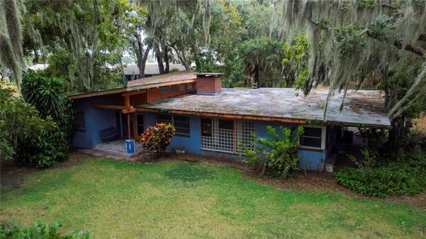 2060 LAKE ARIANA BLVD, Auburndale, FL 33823