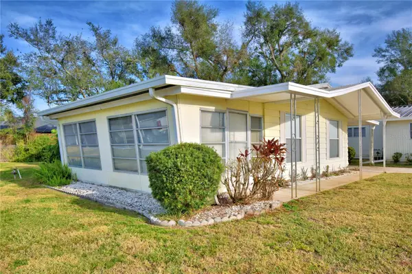 150 HOLIDAY LN, Auburndale, FL 33823