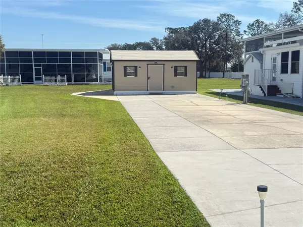 8933 SOUTHSHORE CT, Polk City, FL 33868