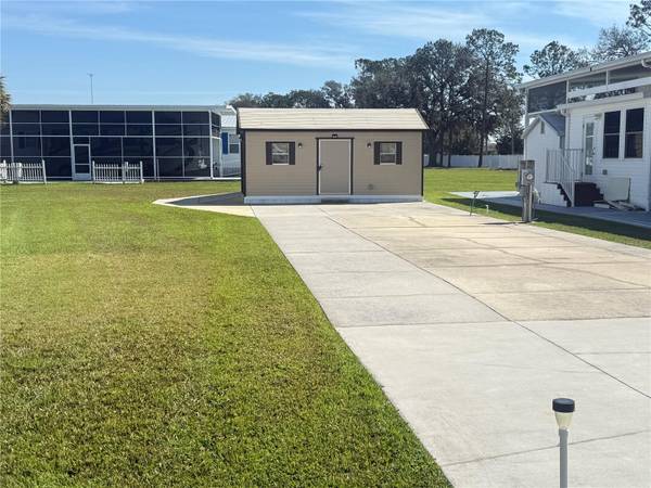 8933 SOUTHSHORE CT, Polk City, FL 33868