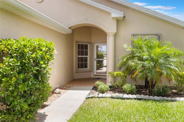 464 LAKE SUZANNE DR, Lake Wales, FL 33859