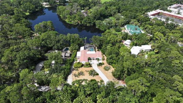 200 ISLAND WAY, Winter Haven, FL 33884