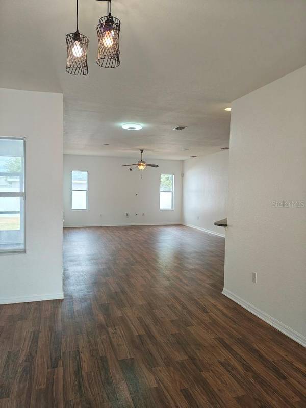 1561 SHOREWOOD DR, Auburndale, FL 33823