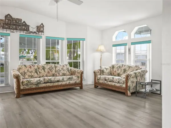 37 SILVER DOCTOR LN, Lake Wales, FL 33898