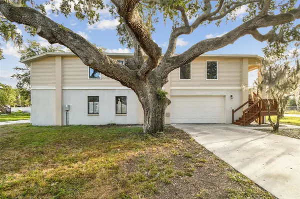 1734 RUMAR LN, Holiday, FL 34691